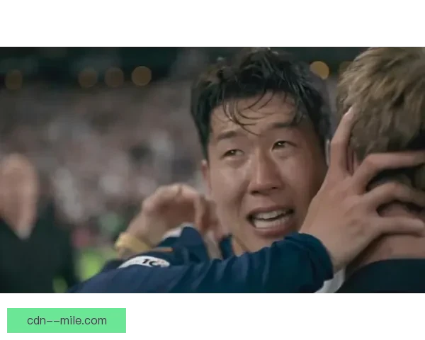 孙兴慜梅开二度助热刺大胜 曼联陷入连败困境