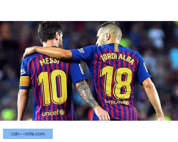 布斯克茨携阿尔巴在迈阿密重逢旧友共话绿茵岁月